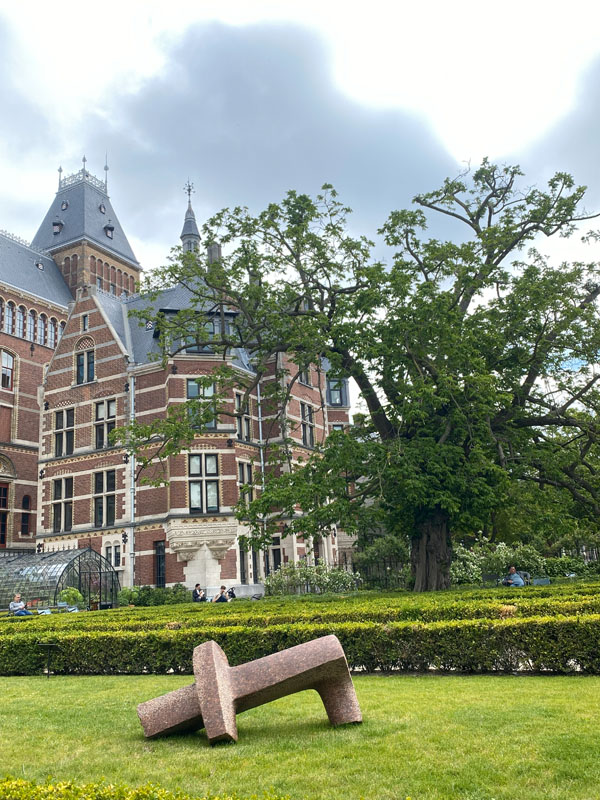 Museum und Gartenansicht in Amsterdam